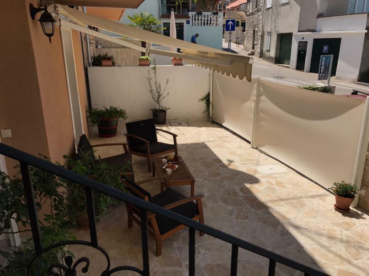 Apartment Bruno Sibenik Bagian luar foto