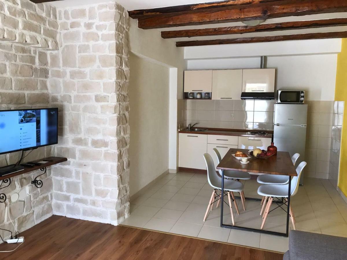 Apartment Bruno Sibenik Bagian luar foto