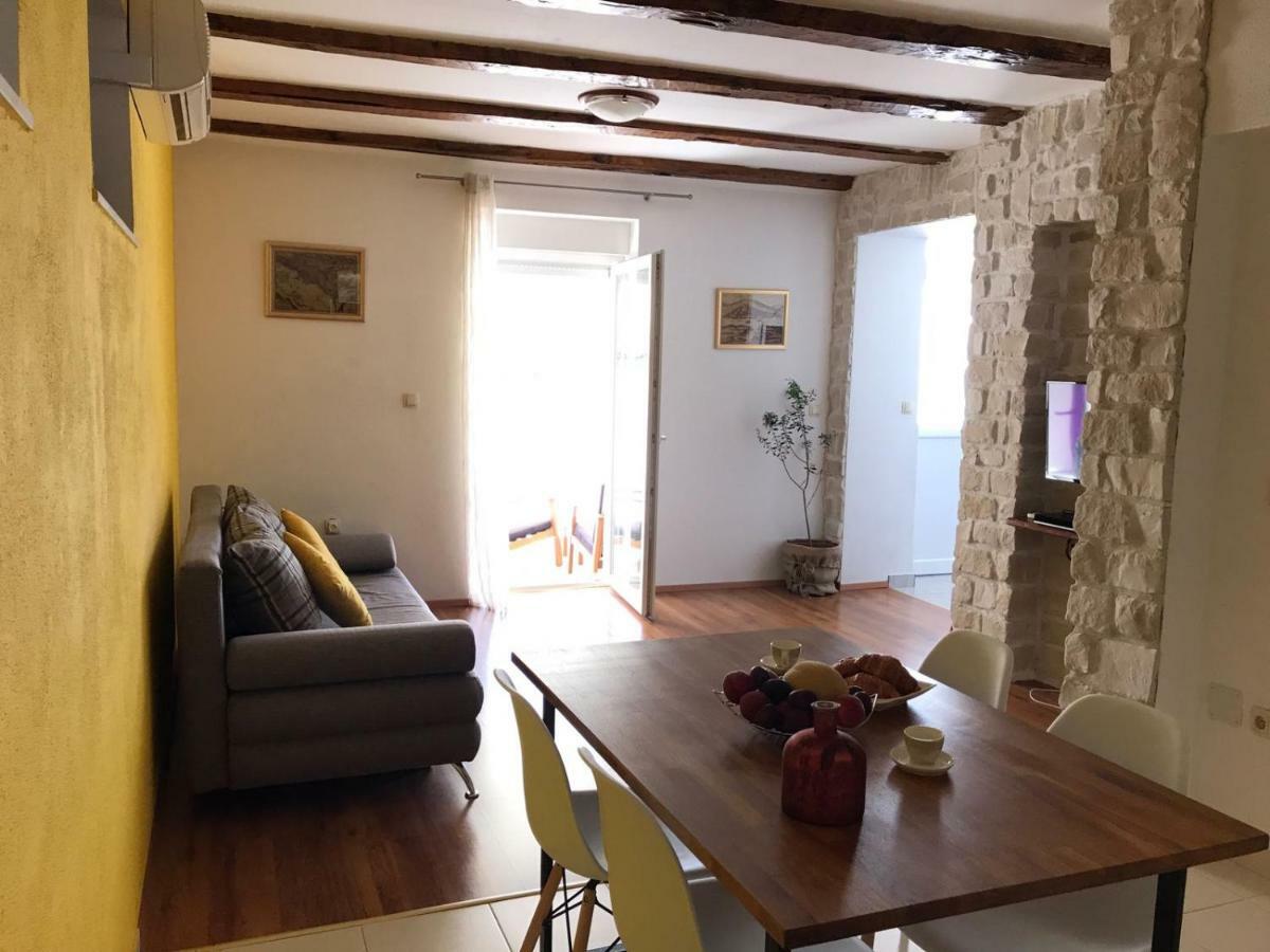 Apartment Bruno Sibenik Bagian luar foto