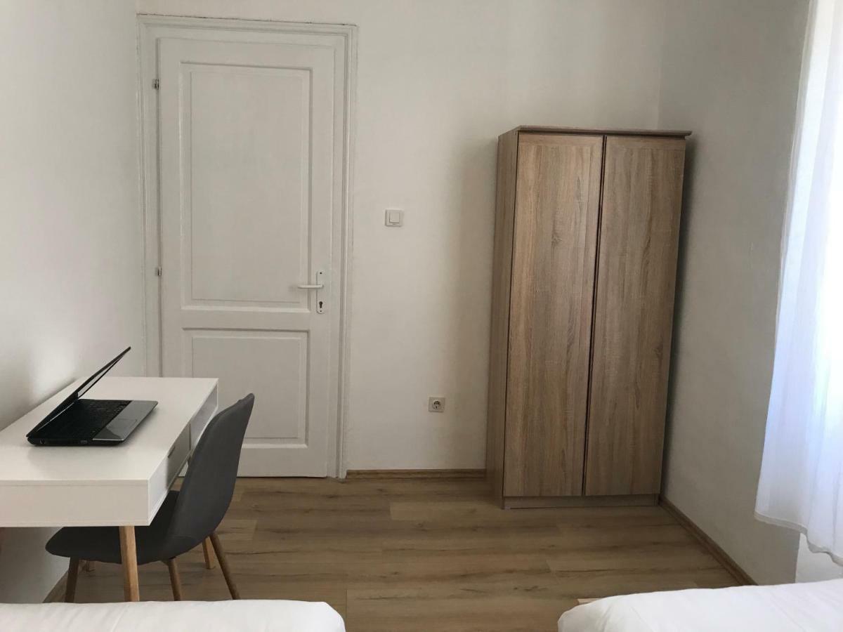 Apartment Bruno Sibenik Bagian luar foto