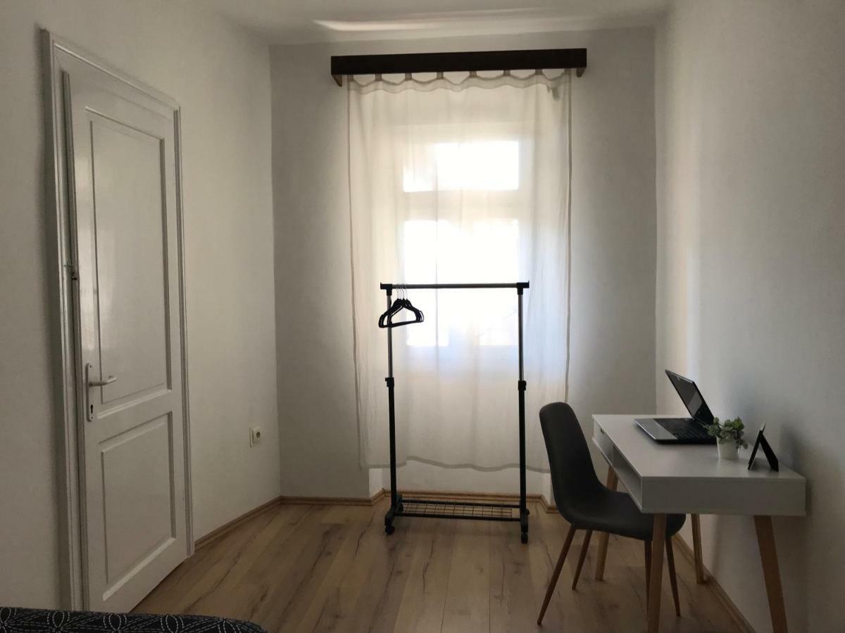 Apartment Bruno Sibenik Bagian luar foto